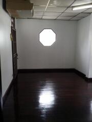 House for Sale in prakanong.