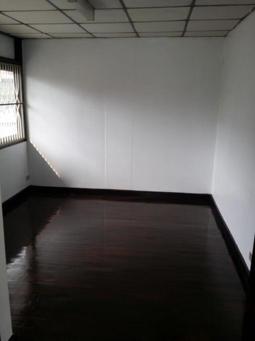 House for Sale in prakanong.