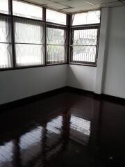 House for Sale in prakanong.