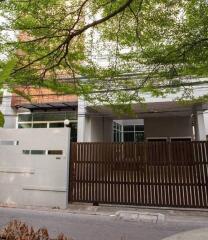 House for Rent, Sale in Watthana