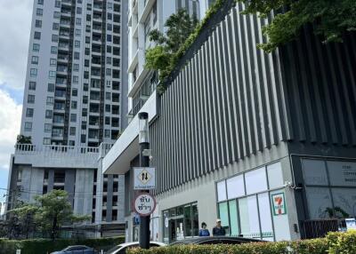 Condo for Rent at Ideo Mobi Sukhumvit 81