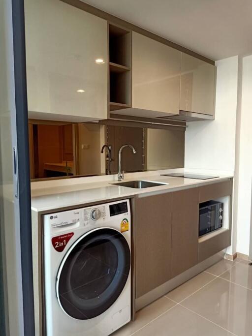 Condo for Rent at Ideo Rama 9 - Asoke