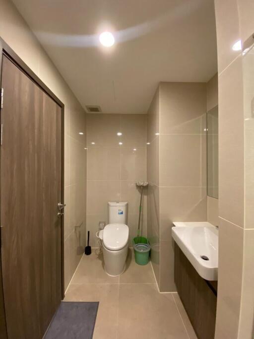 Condo for Rent at Ideo Mobi Sukhumvit 66