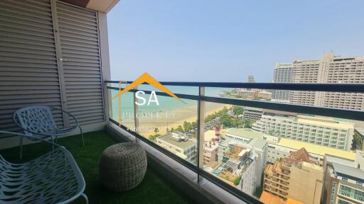 Balcony with city and ocean view