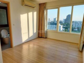 For Sale Condominium Siri at Sukhumvit 38  101 sq.m, 3 bedroom