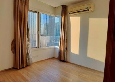 For Sale Condominium Siri at Sukhumvit 38  101 sq.m, 3 bedroom