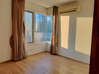 For Sale Condominium Siri at Sukhumvit 38  101 sq.m, 3 bedroom