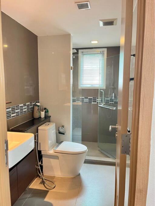 Condo for Rent at InterLux Premier Sukhumvit 13