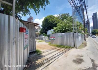 Land for Rent in Khlong Toei