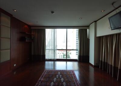 Le Raffine Jambunuda Sukhumvit 31