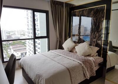 Condo for Rent at Life Sukhumvit 48