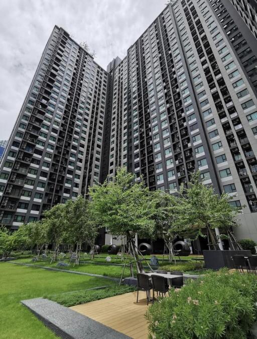 Condo for Sale, Sale w/Tenant at Life Asoke