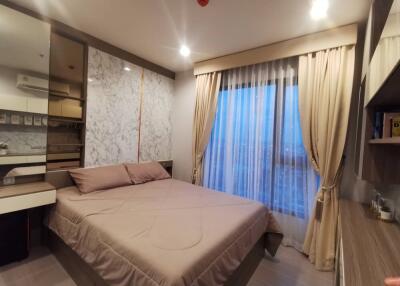 Condo for Rent at Life Sukhumvit 62