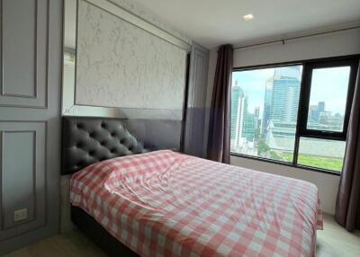 Condo for Rent at Life One Wireless