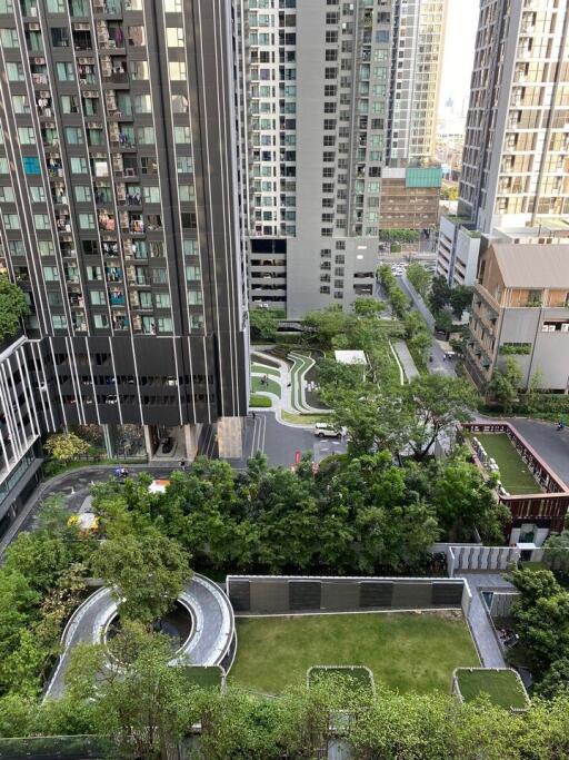 Condo for Sale at Life Asoke Hype