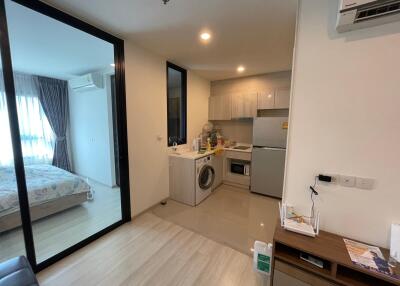 Condo for Rent at Life Asoke