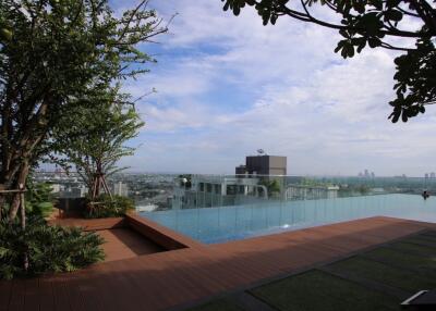 Condo for Rent at Life Sukhumvit 48