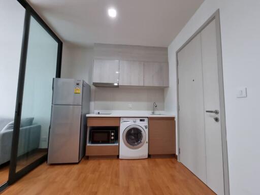 Condo for Rent at Life Sukhumvit 48