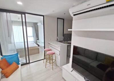 Condo for Rent at Life One Wireless