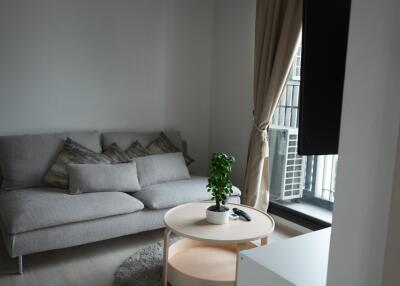 Condo for Rent at Life One Wireless