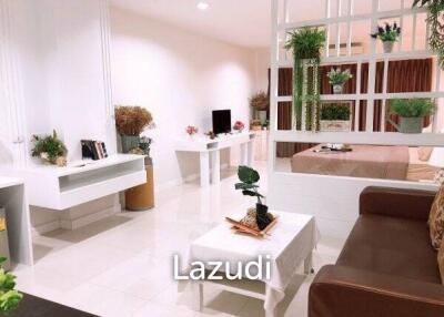 Studio Condo in Hua Hin Town For Sale.