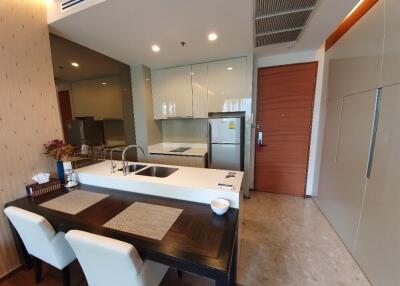 Modern kitchen with dining area