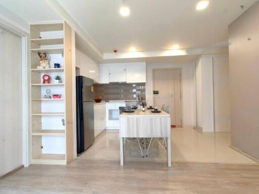 Modern kitchen with island and shelving