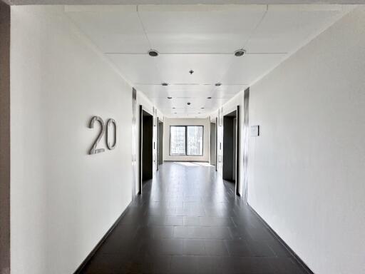 Hallway with elevators on floor 20