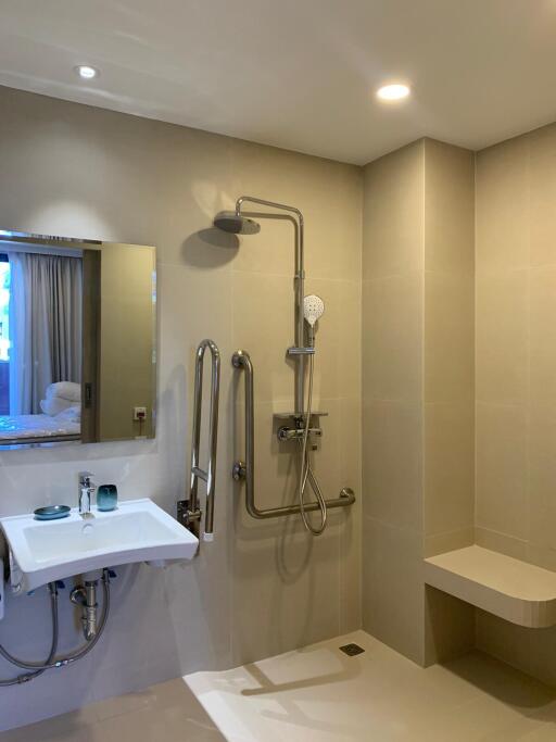 Modern and accessible bathroom with walk-in shower