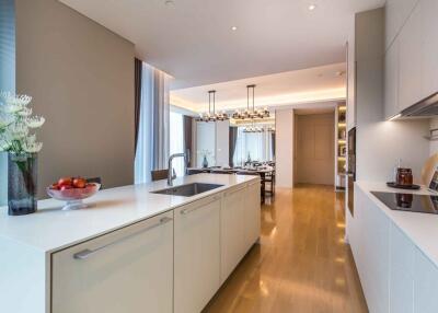 Modern kitchen with an island and dining area