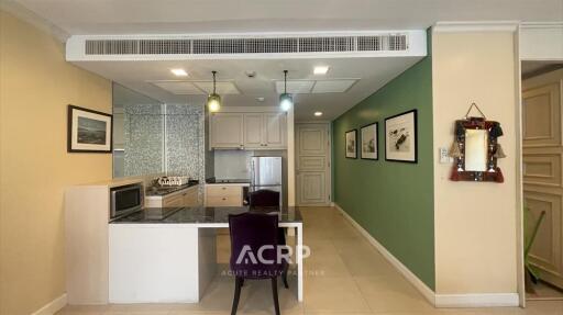 Modern kitchen with dining area