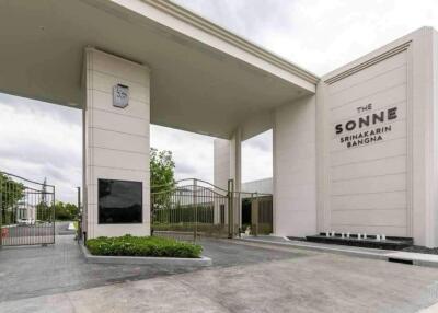 Entrance gate to The Sonne residential area in Srinakarin, Bangna