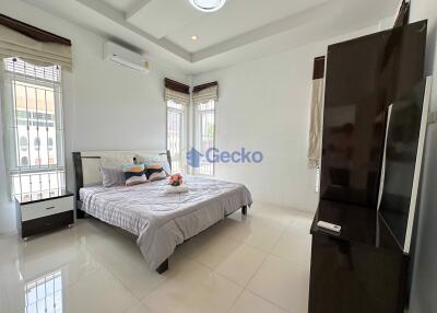 2 Bedrooms House in Chokchai Village 10 East Pattaya H011887