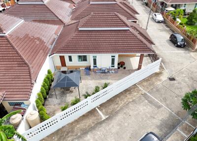 2 Bedrooms House in Chokchai Village 10 East Pattaya H011887