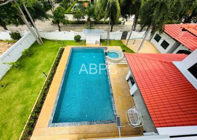 JUST IN 8 bedroom Private Pool Villa in Paradise Village 1