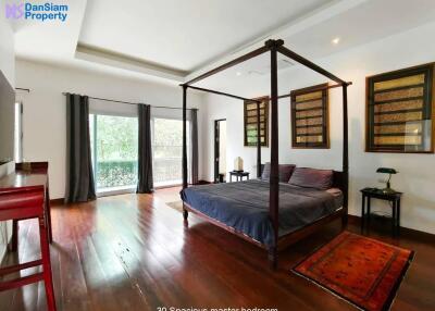 Lakefront Bali-style Villa on Large Plot at Om Domus Villas