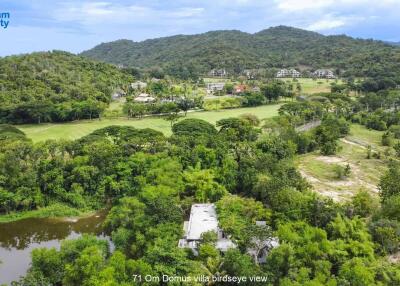 Lakefront Bali-style Villa on Large Plot at Om Domus Villas