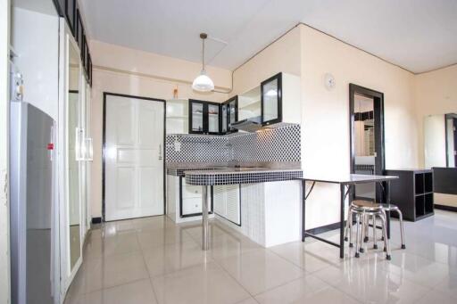 Studio room to rent : Chiang Mai Riverside Condo