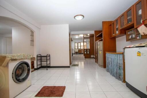 Four Bedroom Townhouse San Phi Suea