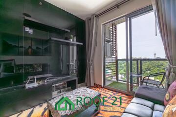 The condo for sale : high-rise condo in a prime location perfect for living or investment.