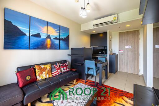 The condo for sale : high-rise condo in a prime location perfect for living or investment.