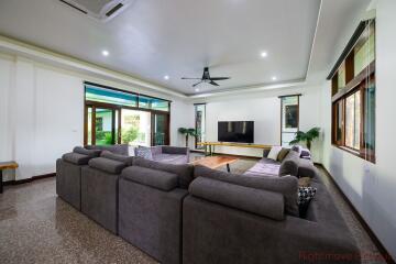 4 Bed House For Rent In Bang Saray - Ocean View