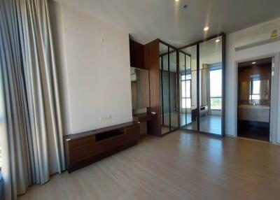 2-bedroom condo for sale at The Capital Ekamai-Thonglor