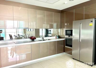 3-BR Condo at Menam Residences in Wat Phraya Krai