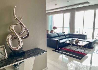 3-BR Condo at Menam Residences in Wat Phraya Krai