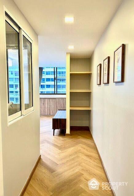 3-BR Condo at Supalai Place Sukhumvit 39 near BTS Phrom Phong