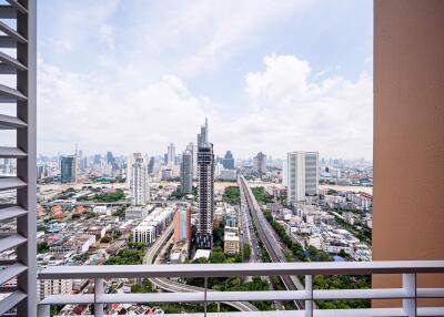 1 bed Condo in Villa Sathorn Khlong Ton Sai Sub District C021040