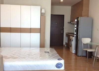 1-BR Condo at Le Luk Condominium near BTS Phra Khanong