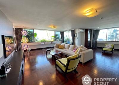 3-BR Condo at The Habitat Sukhumvit 53 Condominium near BTS Thong Lor