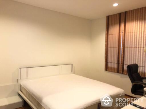 1-BR Condo at Villa Sathorn near BTS Krung Thon Buri